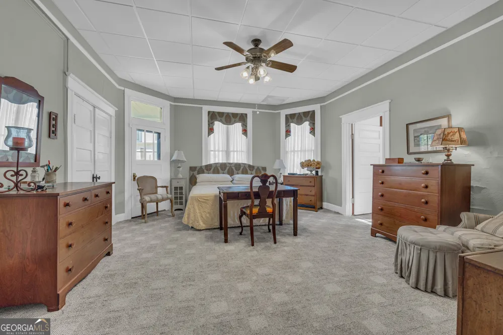 105 S Thomas ST Elberton, GA 30635
