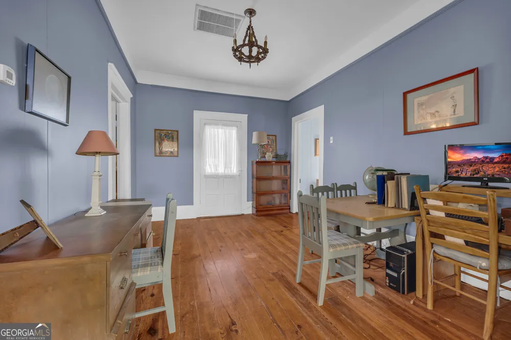 105 S Thomas ST Elberton, GA 30635
