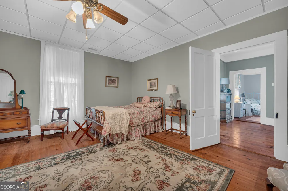 105 S Thomas ST Elberton, GA 30635