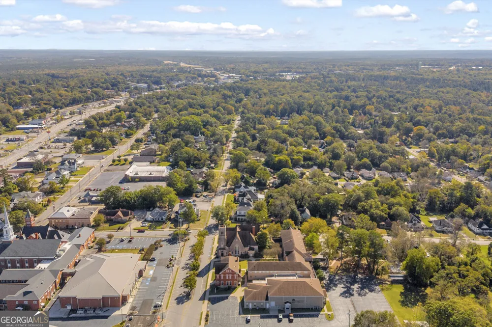 105 S Thomas ST Elberton, GA 30635