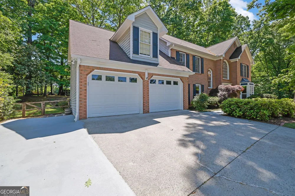 4616 Astible CIR NW Acworth, GA 30102
