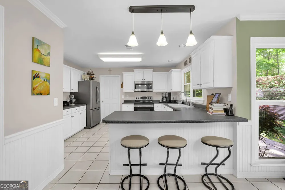 4616 Astible CIR NW Acworth, GA 30102