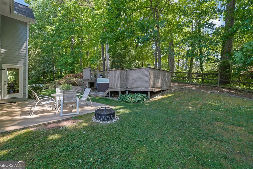 4616 Astible CIR NW Acworth, GA 30102