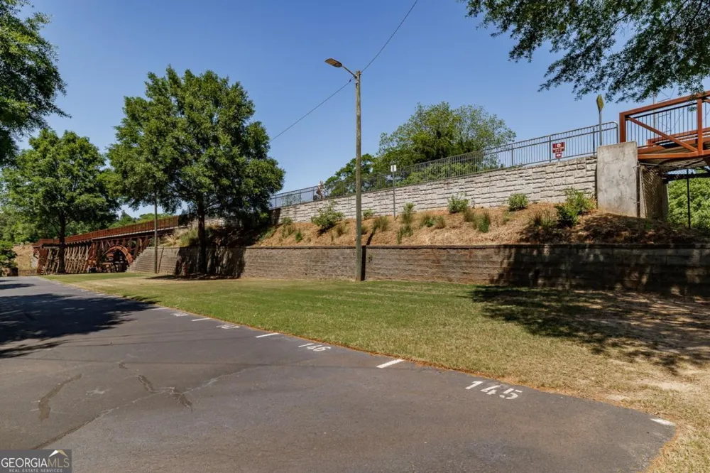 225 Oak ST Athens, GA 30605