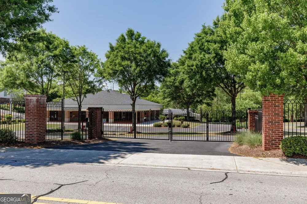 225 Oak ST Athens, GA 30605
