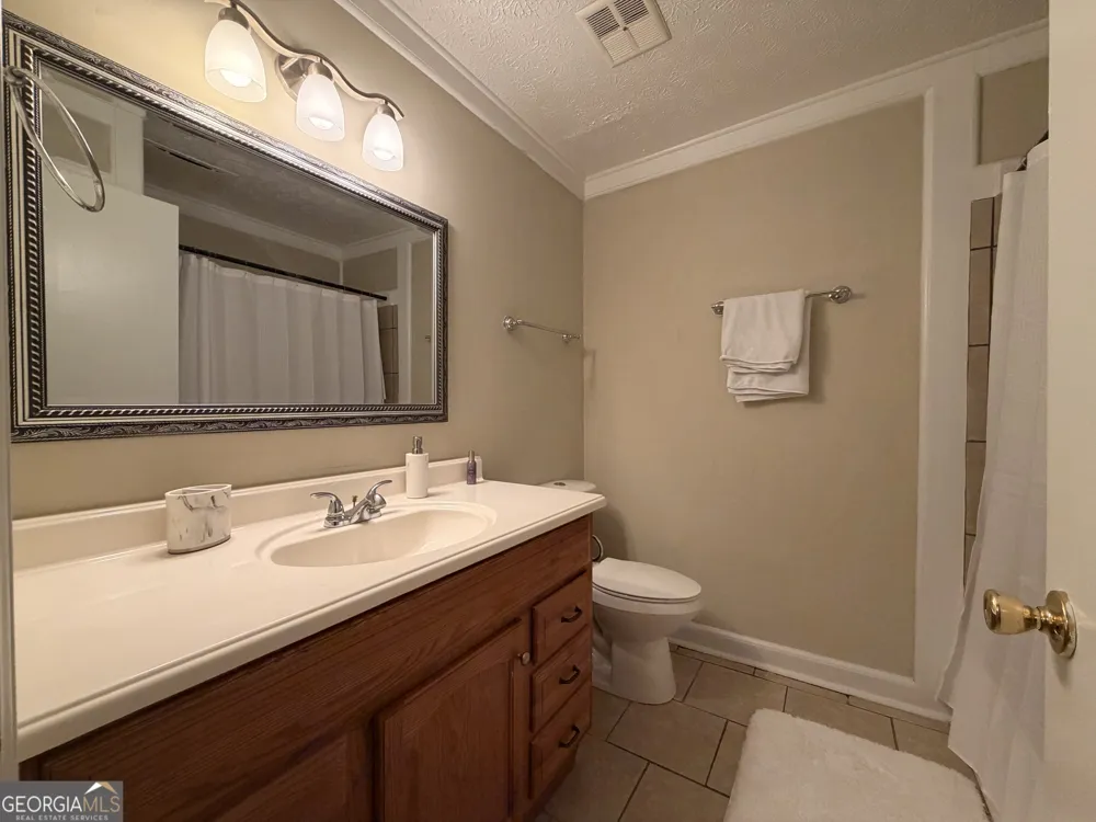 102 Welch PL Athens, GA 30606