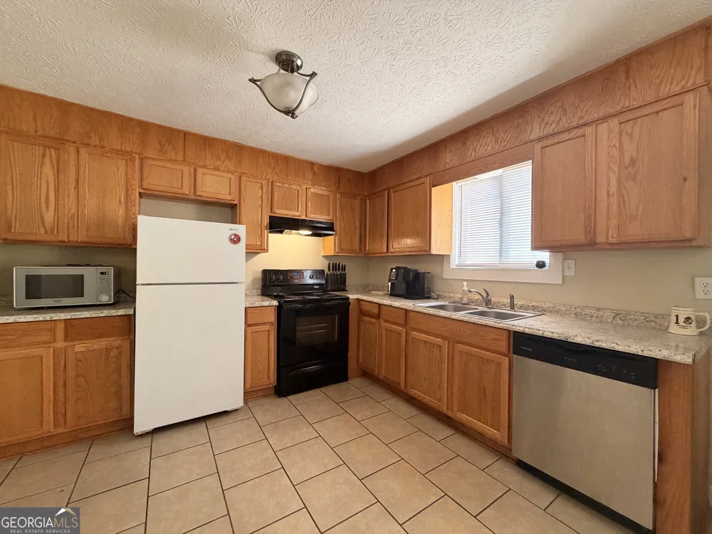 102 Welch PL Athens, GA 30606