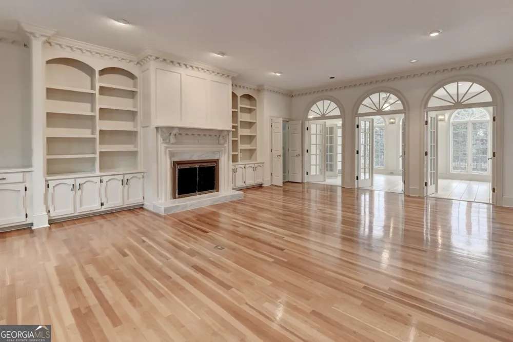 1000 Grayson PKWY Grayson, GA 30017