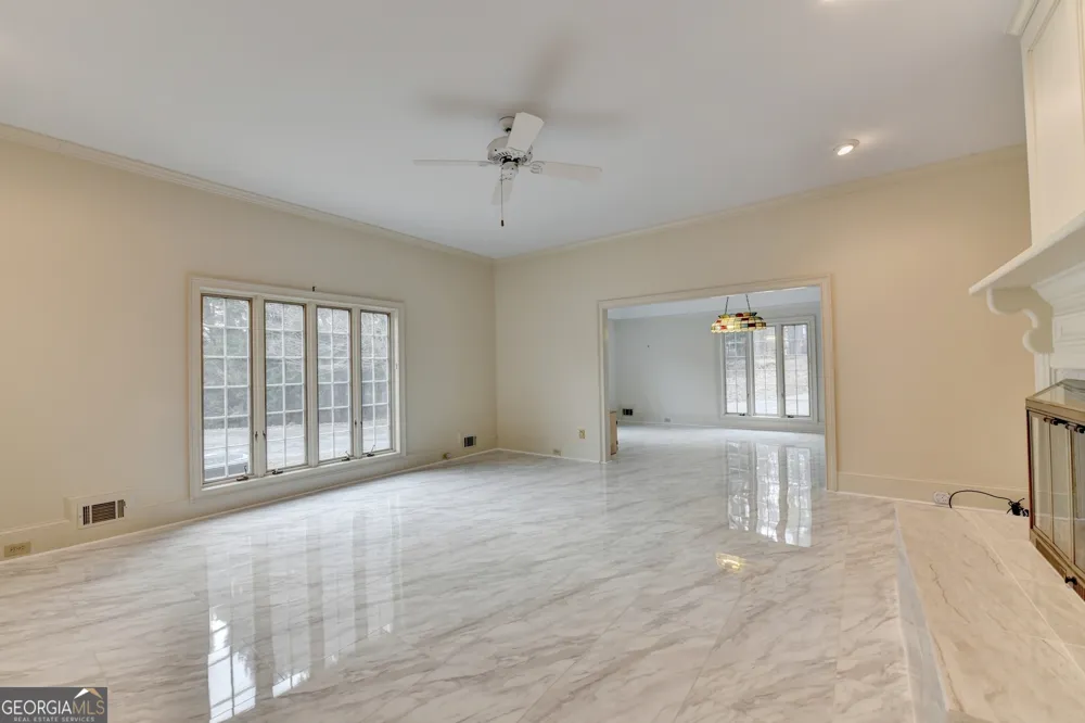 1000 Grayson PKWY Grayson, GA 30017