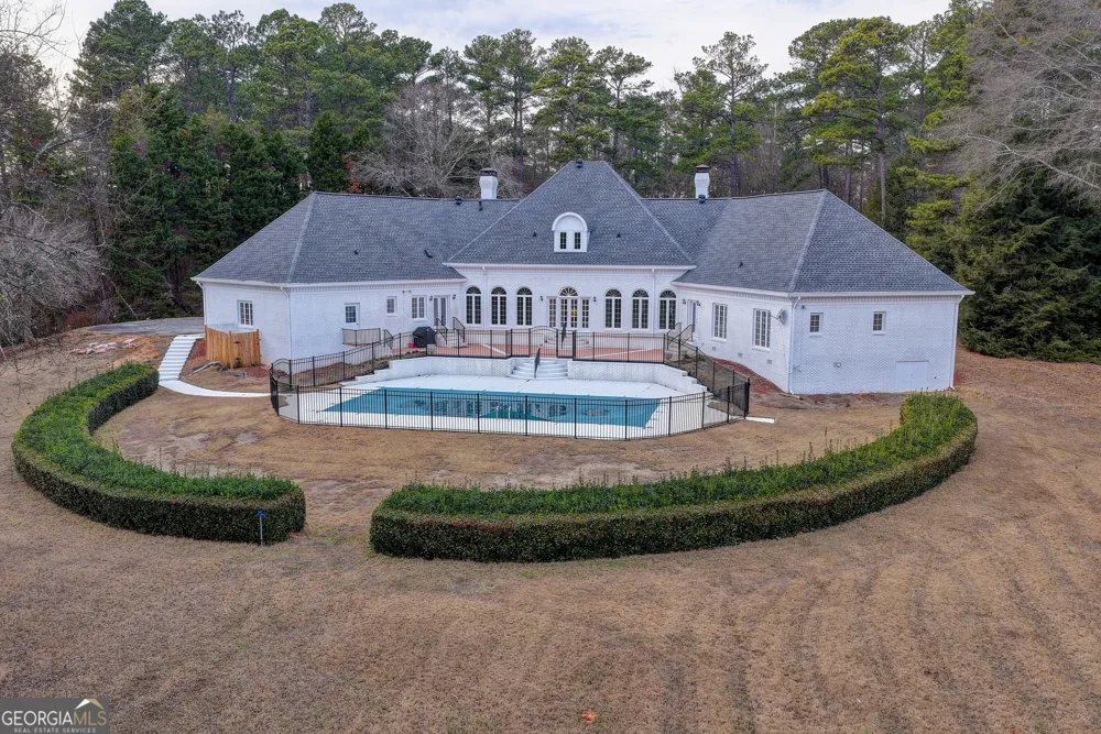 1000 Grayson PKWY Grayson, GA 30017