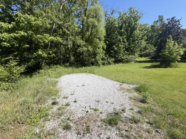 1 Bbq Rd Dickson, TN 37055