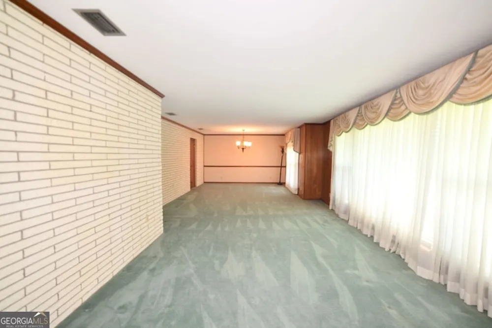 39 Adams ST Jesup, GA 31545