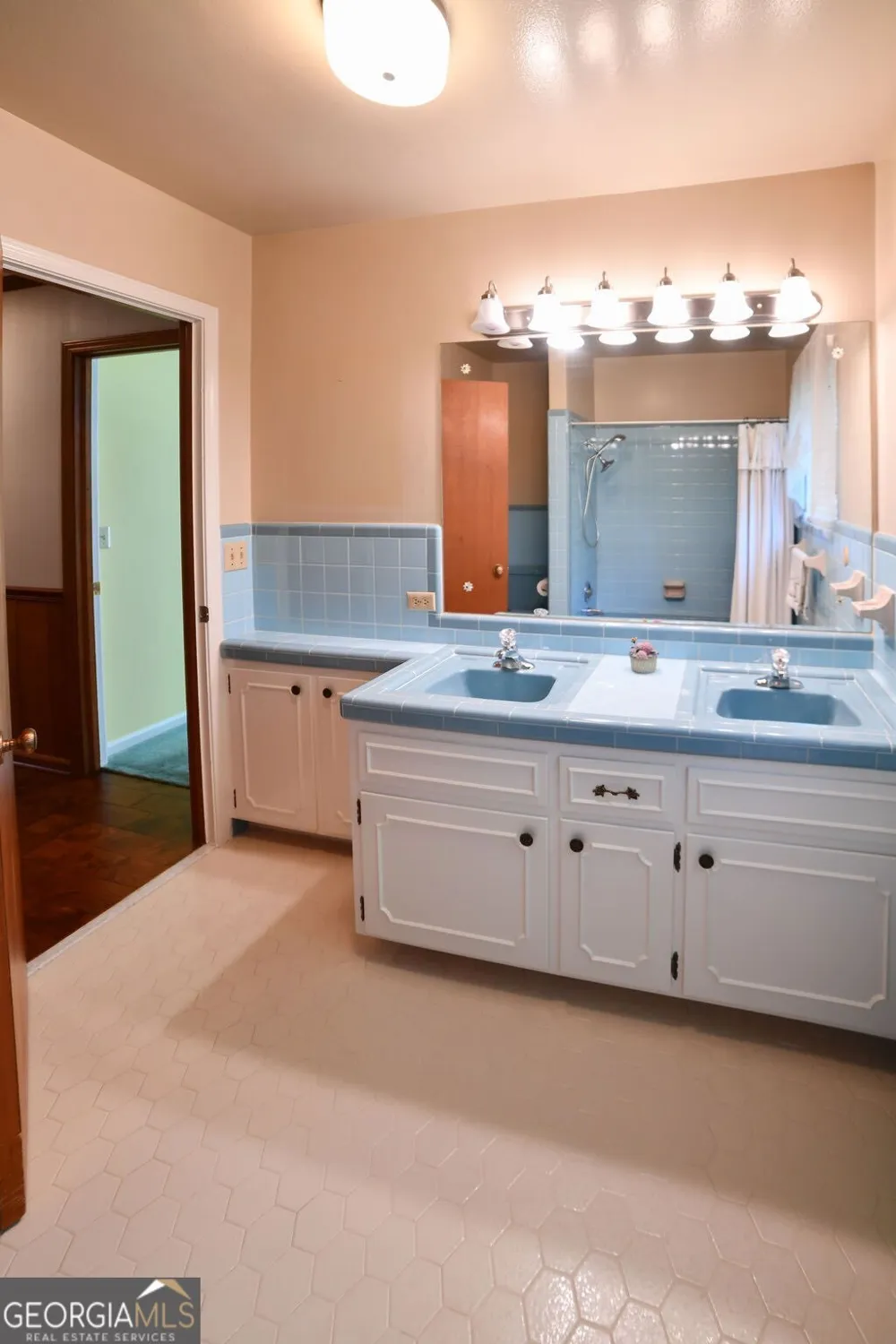 39 Adams ST Jesup, GA 31545
