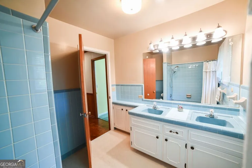 39 Adams ST Jesup, GA 31545