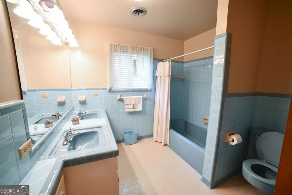 39 Adams ST Jesup, GA 31545