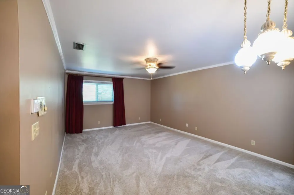 39 Adams ST Jesup, GA 31545