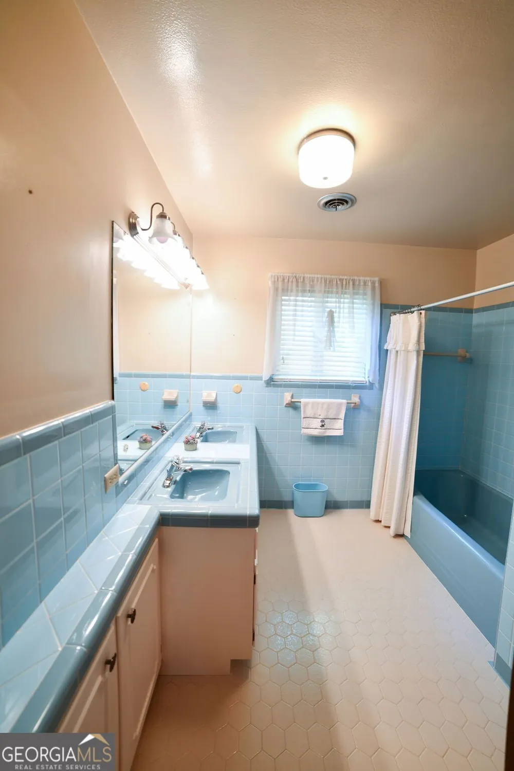 39 Adams ST Jesup, GA 31545