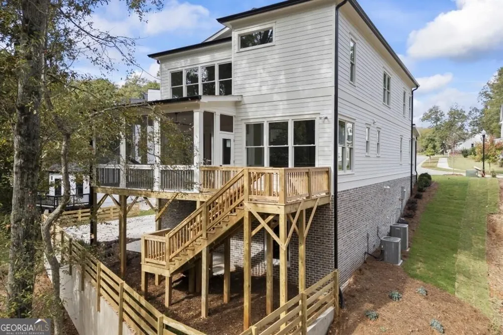 611 Foster Park LN Madison, GA 30650