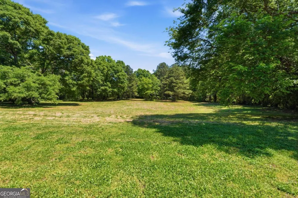102 Jackson DR SE Adairsville, GA 30103