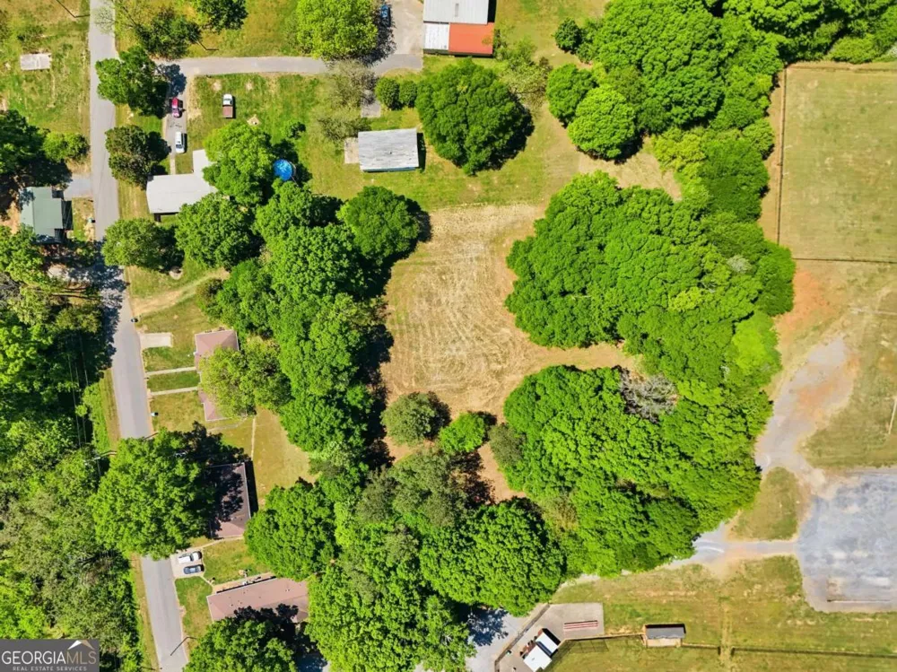 102 Jackson DR SE Adairsville, GA 30103