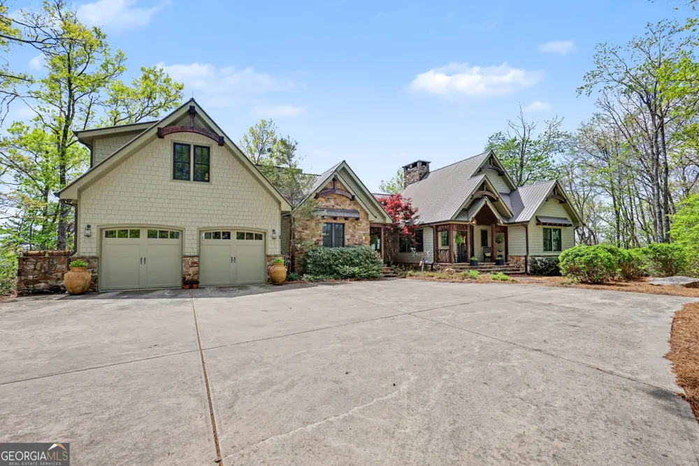 913 Tiger Pass DR Tiger, GA 30576