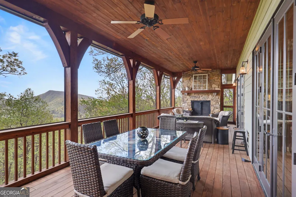 913 Tiger Pass DR Tiger, GA 30576