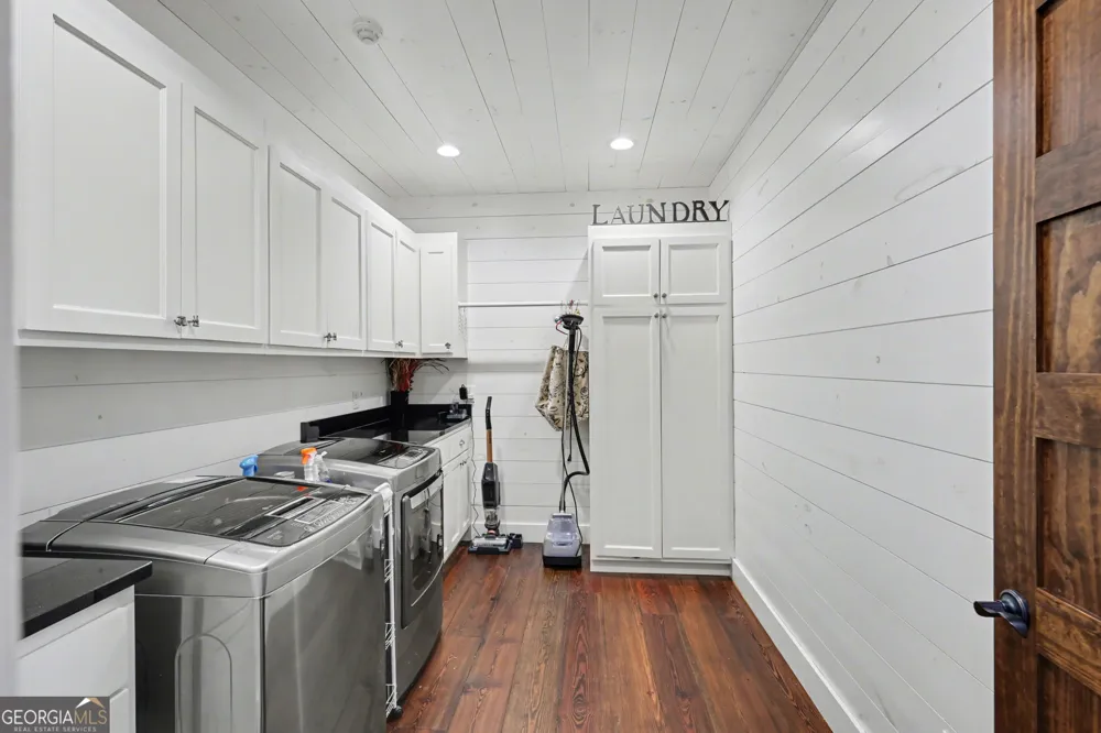 913 Tiger Pass DR Tiger, GA 30576