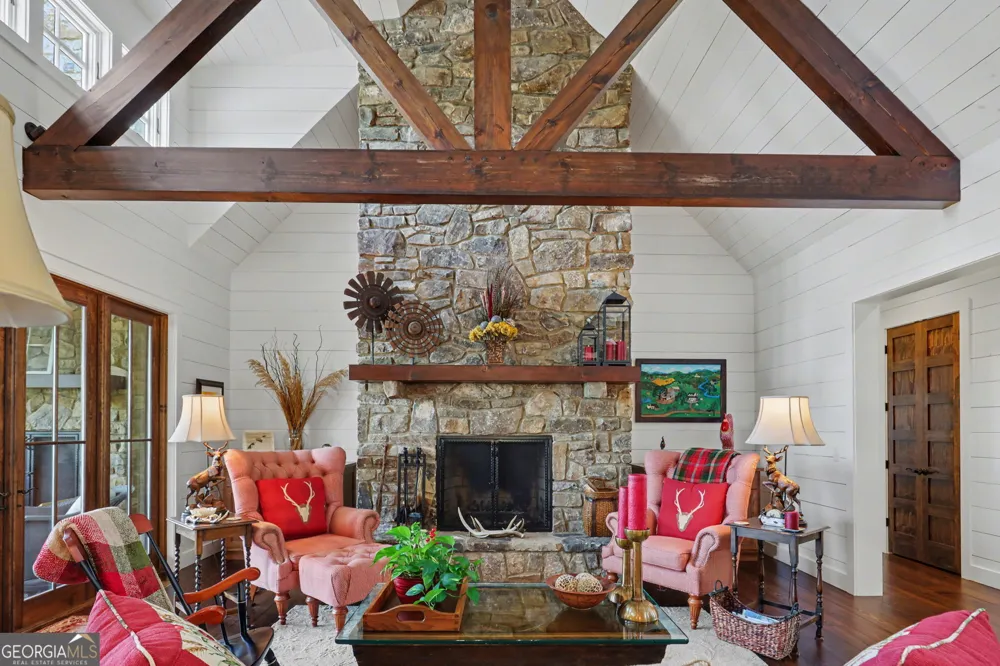 913 Tiger Pass DR Tiger, GA 30576