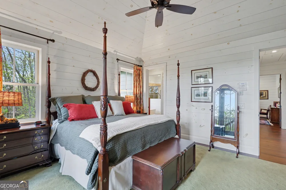 913 Tiger Pass DR Tiger, GA 30576