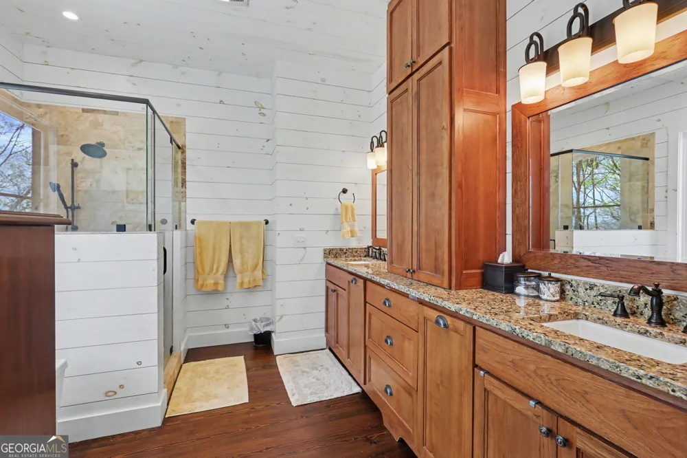 913 Tiger Pass DR Tiger, GA 30576