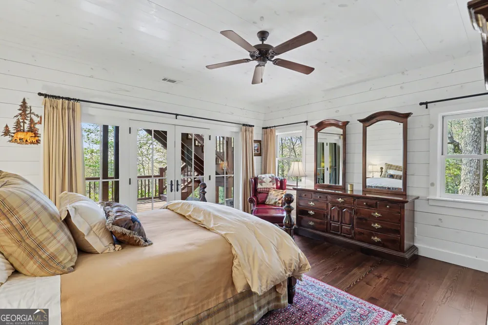 913 Tiger Pass DR Tiger, GA 30576