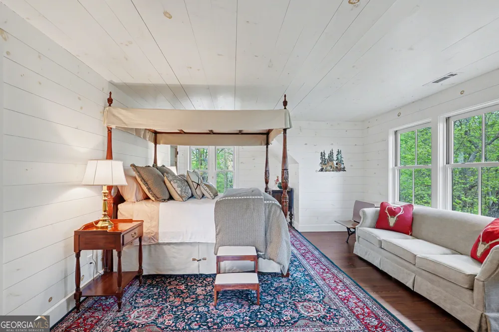 913 Tiger Pass DR Tiger, GA 30576
