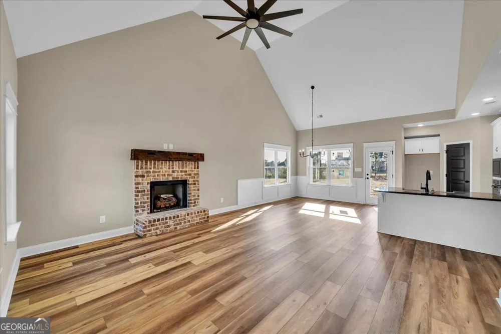 442 Burlington DR Lizella, GA 31052