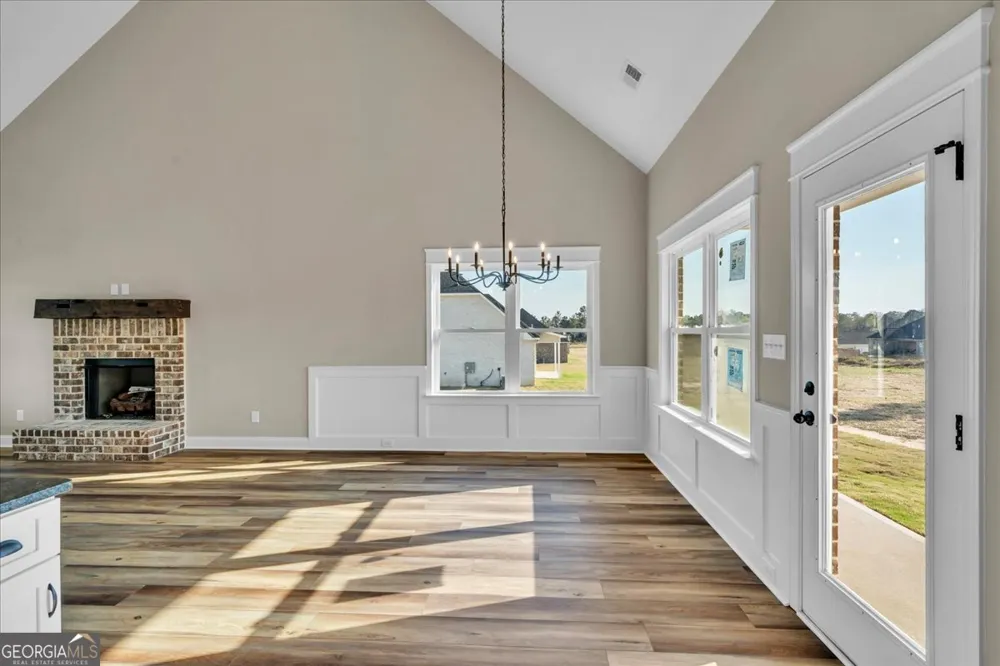 442 Burlington DR Lizella, GA 31052