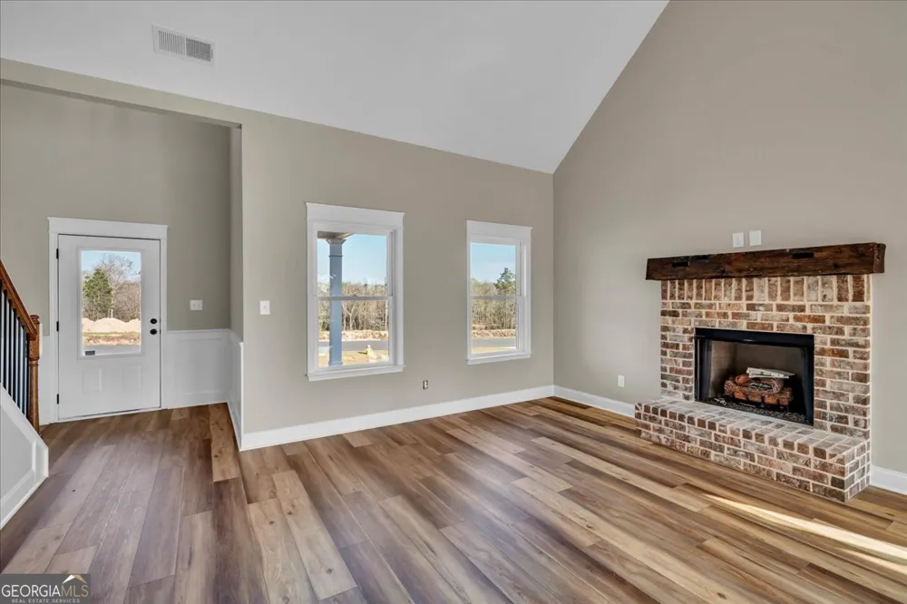 442 Burlington DR Lizella, GA 31052