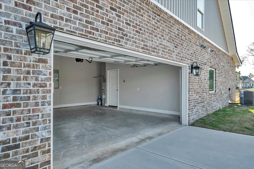 442 Burlington DR Lizella, GA 31052