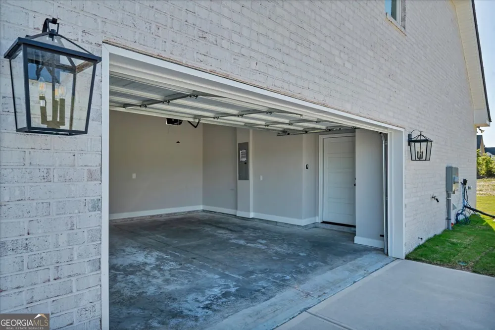 438 Burlington DR Lizella, GA 31052