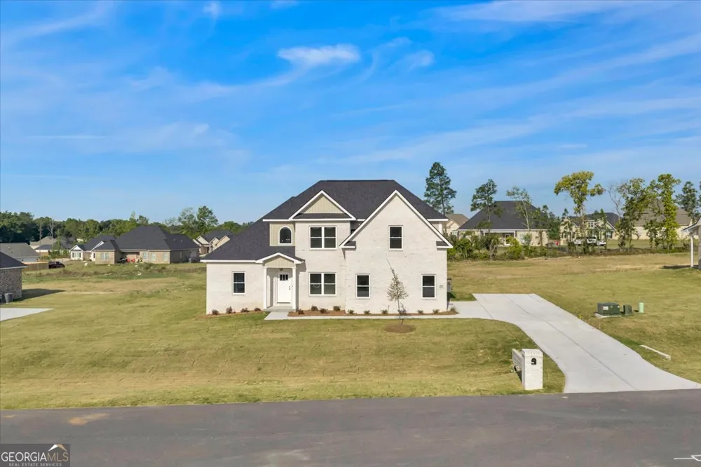 438 Burlington DR Lizella, GA 31052
