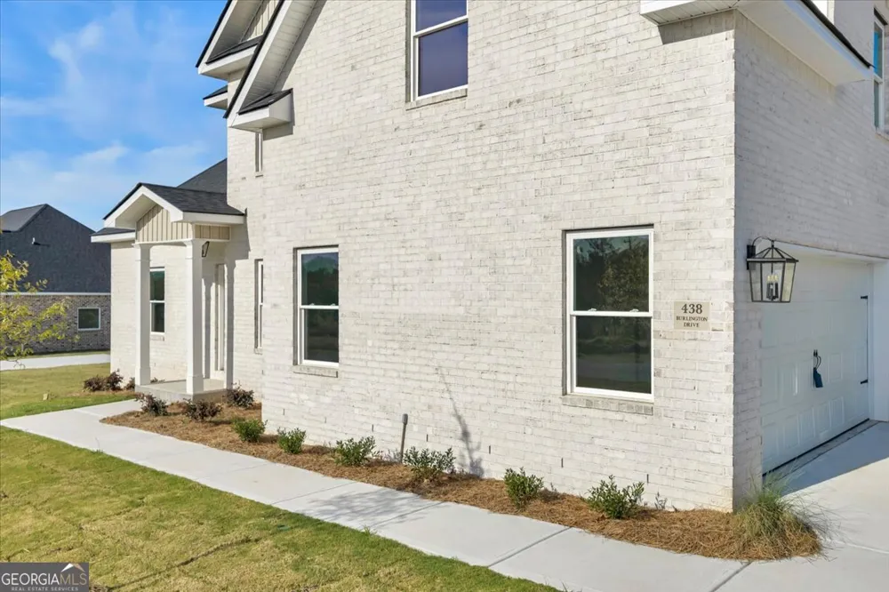 438 Burlington DR Lizella, GA 31052