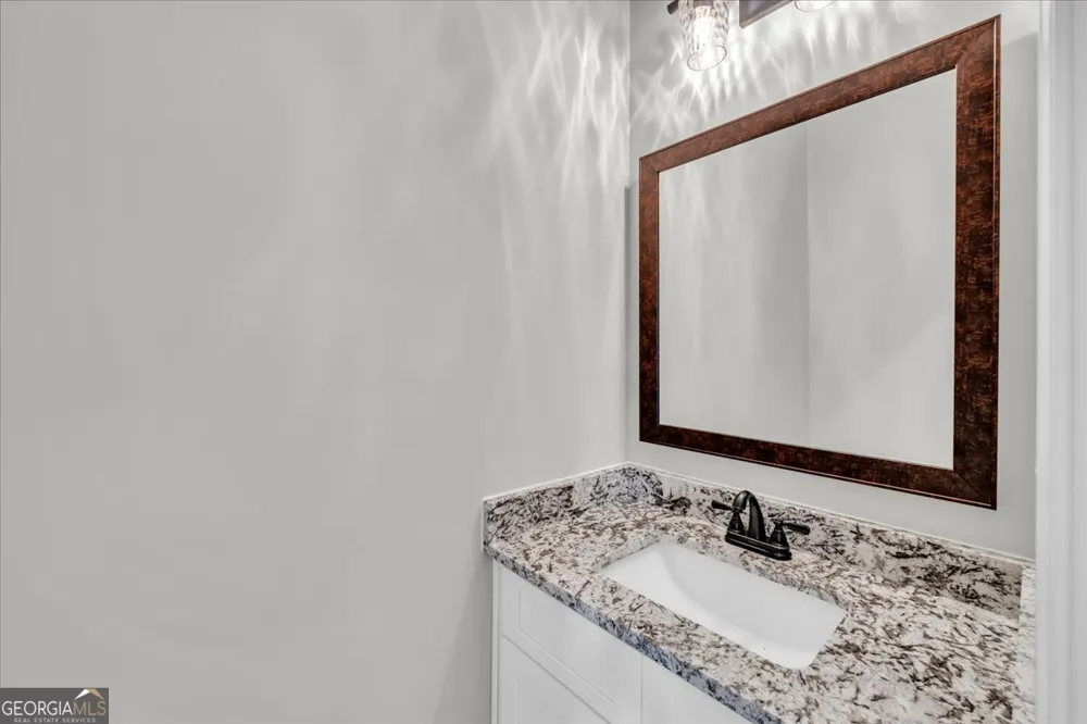 426 Burlington DR Lizella, GA 31052