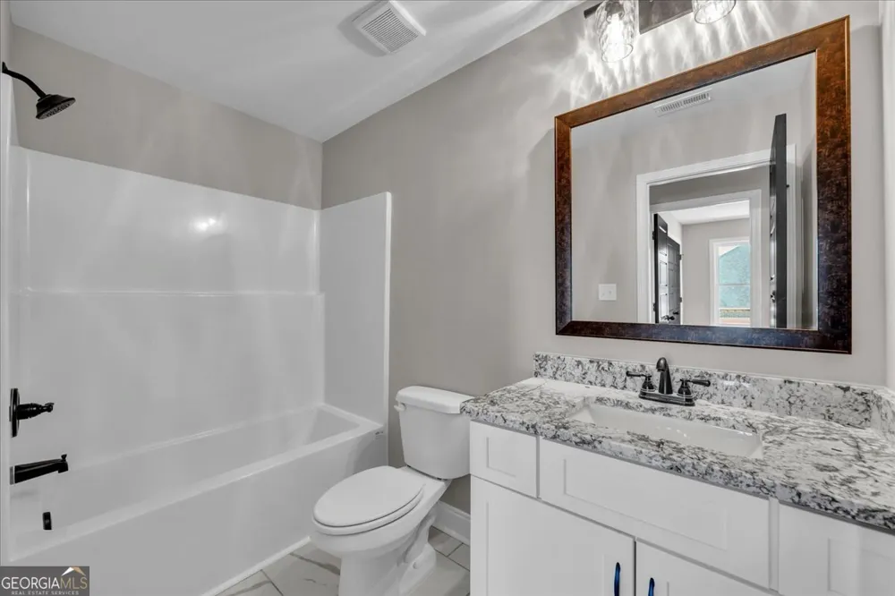 426 Burlington DR Lizella, GA 31052