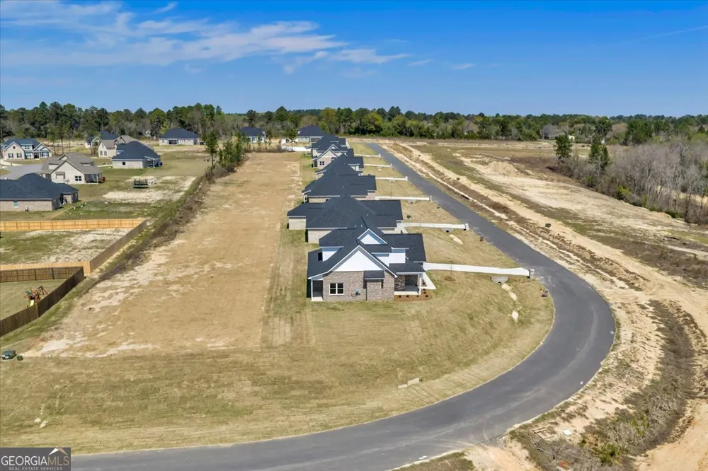 426 Burlington DR Lizella, GA 31052
