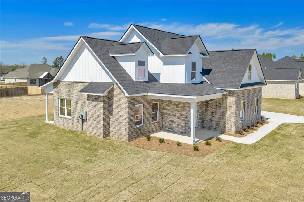 426 Burlington DR Lizella, GA 31052
