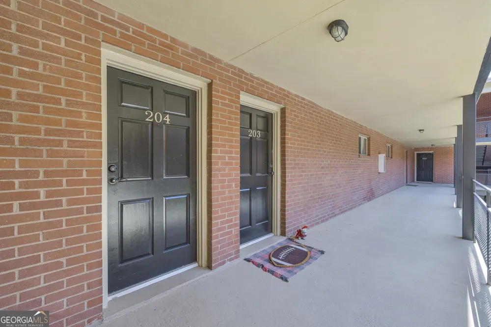 250 Little ST Athens, GA 30605