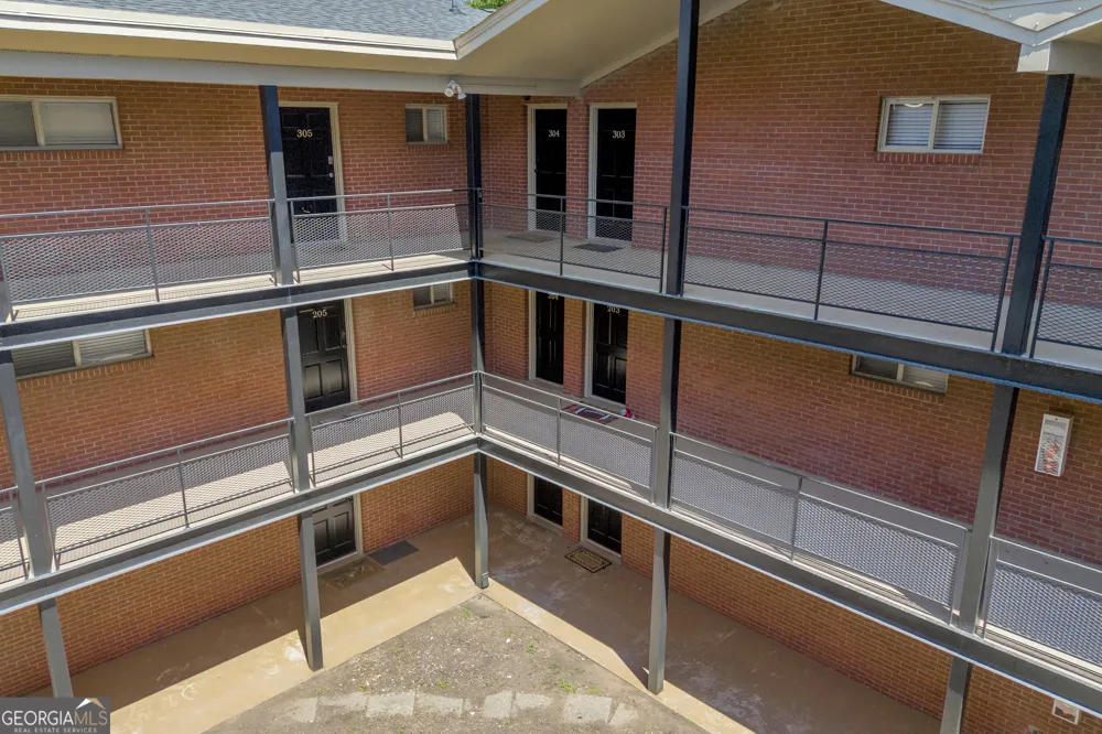 250 Little ST Athens, GA 30605