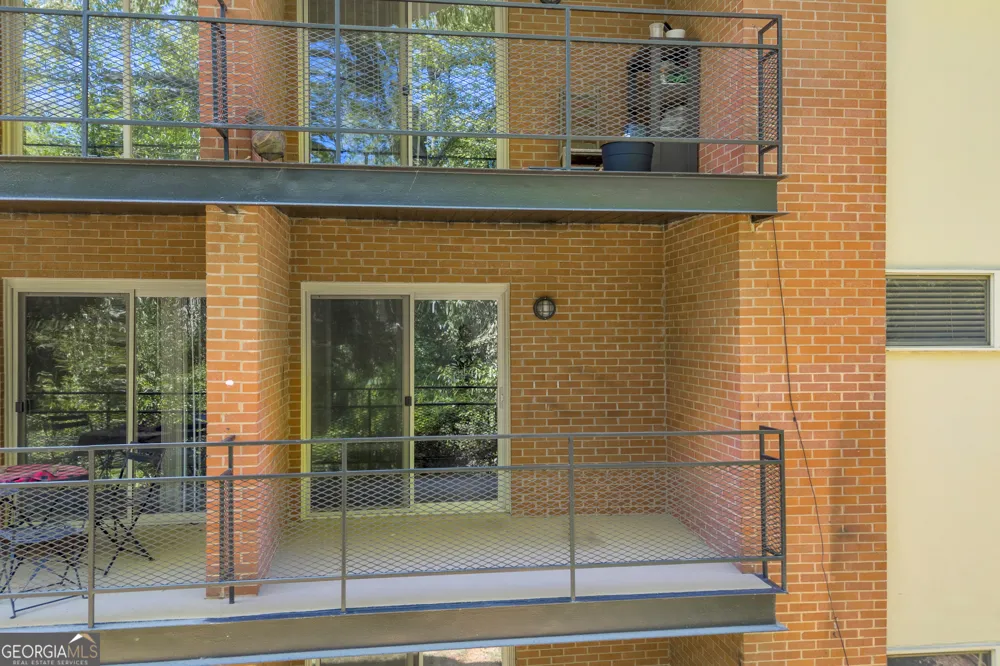 250 Little ST Athens, GA 30605