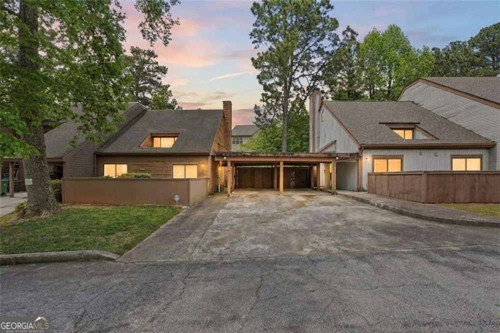 9 Willowick DR Lithonia, GA 30038