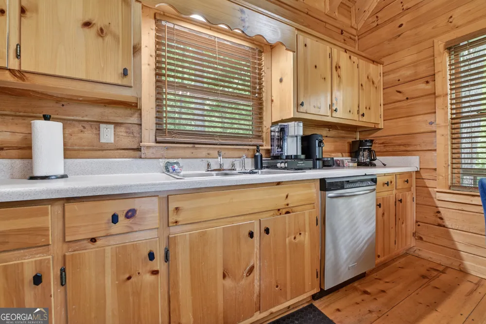 40 Joanna CT Cherry Log, GA 30522
