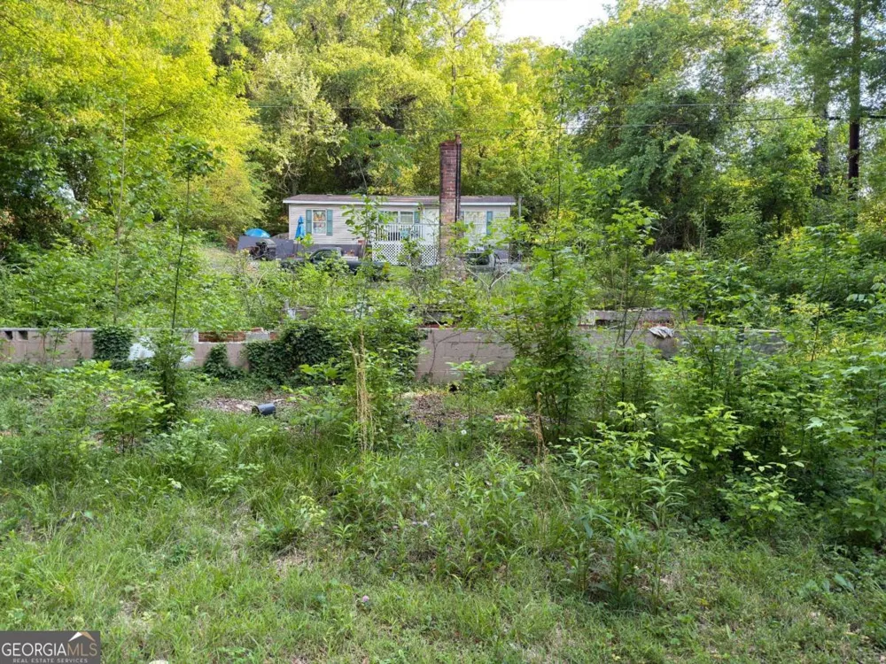 4 Circle DR SE Lindale, GA 30147