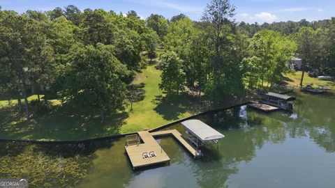 111 River Lake CT